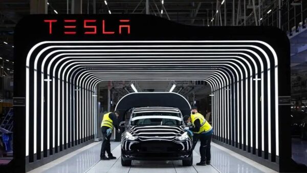 Tesla’s India Entry Stalled as Local Firms Oppose Reduced EV Import Tax: Report